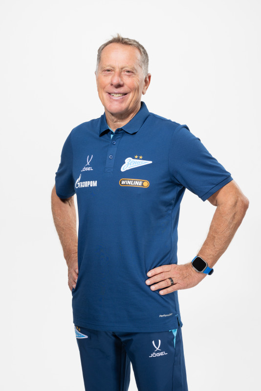 Фотосессия тренерского штаба ФК «Зенит» сезона 2025/2026