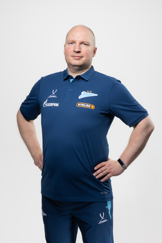 Фотосессия тренерского штаба ФК «Зенит» сезона 2025/2026