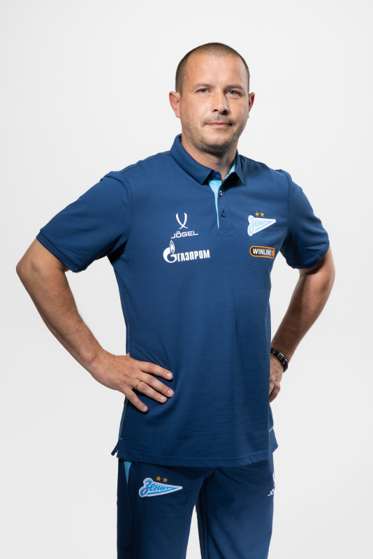 Фотосессия тренерского штаба ФК «Зенит» сезона 2025/2026