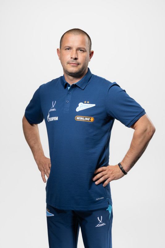 Фотосессия тренерского штаба ФК «Зенит» сезона 2025/2026