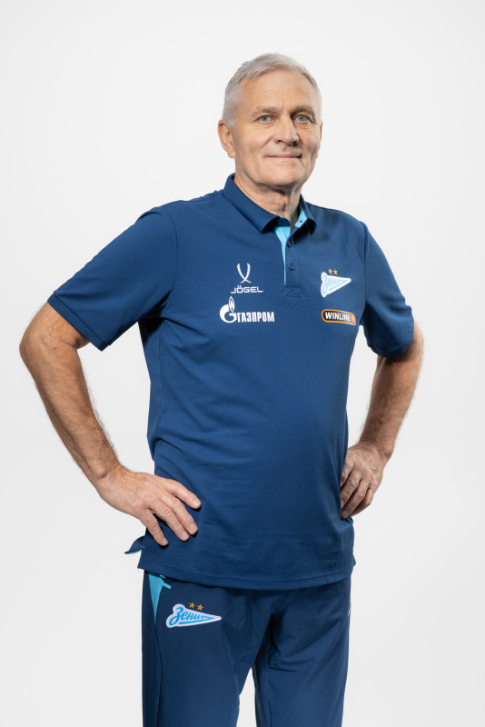 Фотосессия тренерского штаба ФК «Зенит» сезона 2025/2026