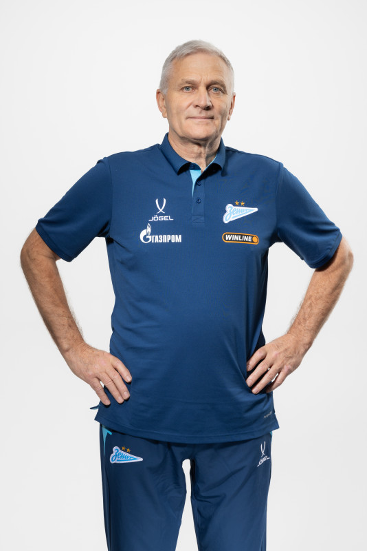 Фотосессия тренерского штаба ФК «Зенит» сезона 2025/2026