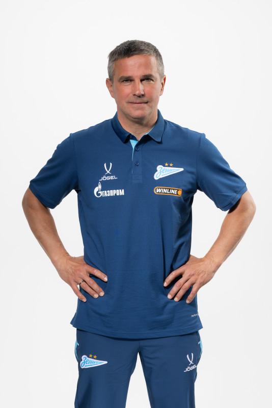 Фотосессия тренерского штаба ФК «Зенит» сезона 2025/2026