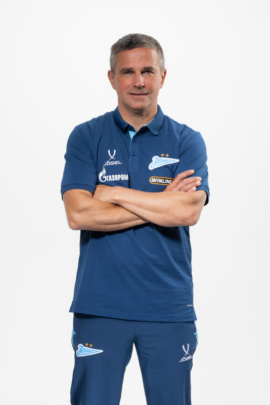 Фотосессия тренерского штаба ФК «Зенит» сезона 2025/2026