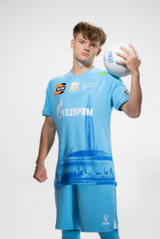 Нападающий ФК «Зенит» Вадим Шилов