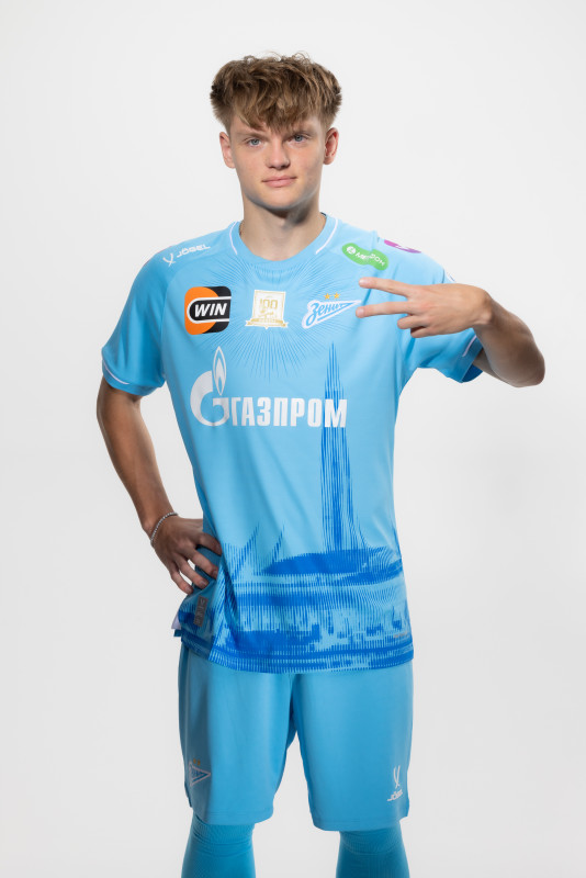 Нападающий ФК «Зенит» Вадим Шилов