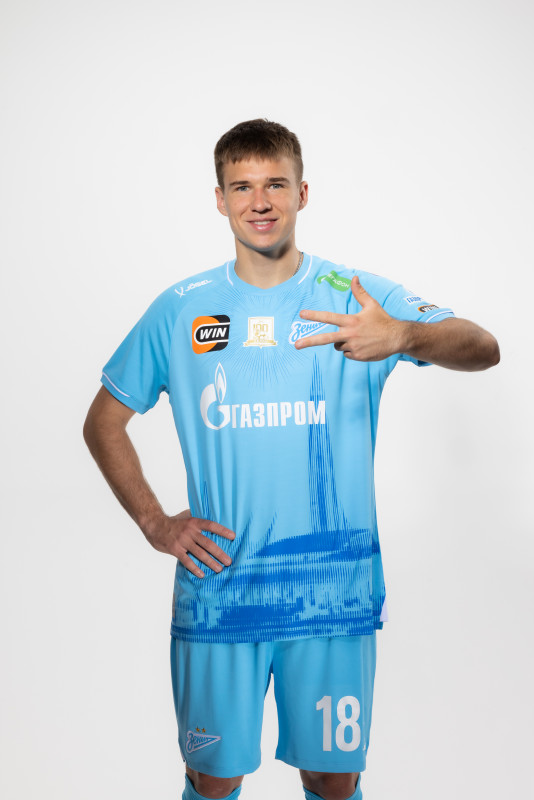 Полузащитник ФК «Зенит» Ярослав Михайлов