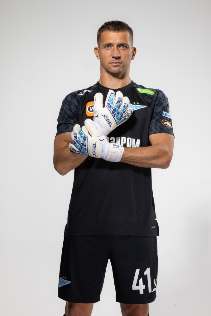 Вратарь ФК «Зенит» Михаил Кержаков