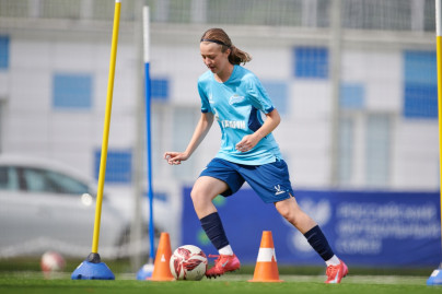 Тренировка женской молодежной команды перед матчем с «Крыльями Советов»-м