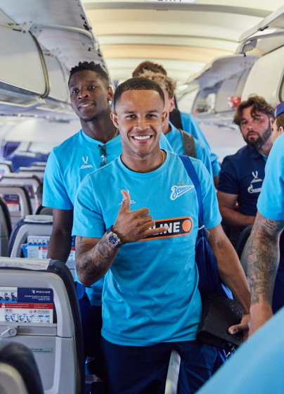 Вылет команды в Грозный на матч с «Ахматом»