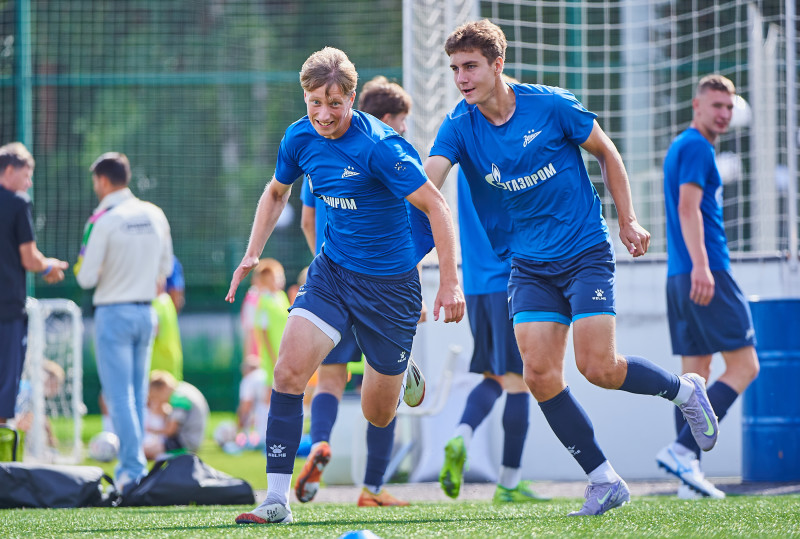 Тренировка «Зенита»-м перед матчем с ФК «Урал»-м