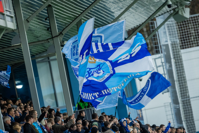 Болельщики на матче «Зенит»-2 — «Сатурн»