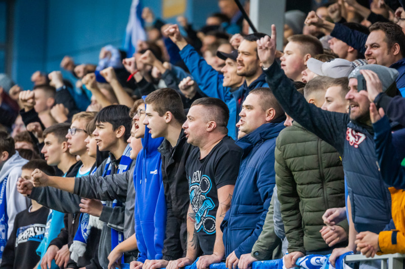 Болельщики на матче «Зенит»-2 — «Сатурн»