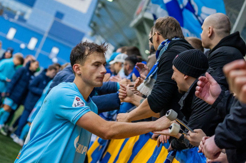 Болельщики на матче «Зенит»-2 — «Сатурн»