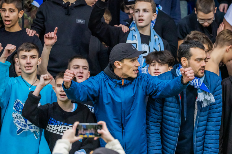 Болельщики на матче «Зенит»-2 — «Сатурн»