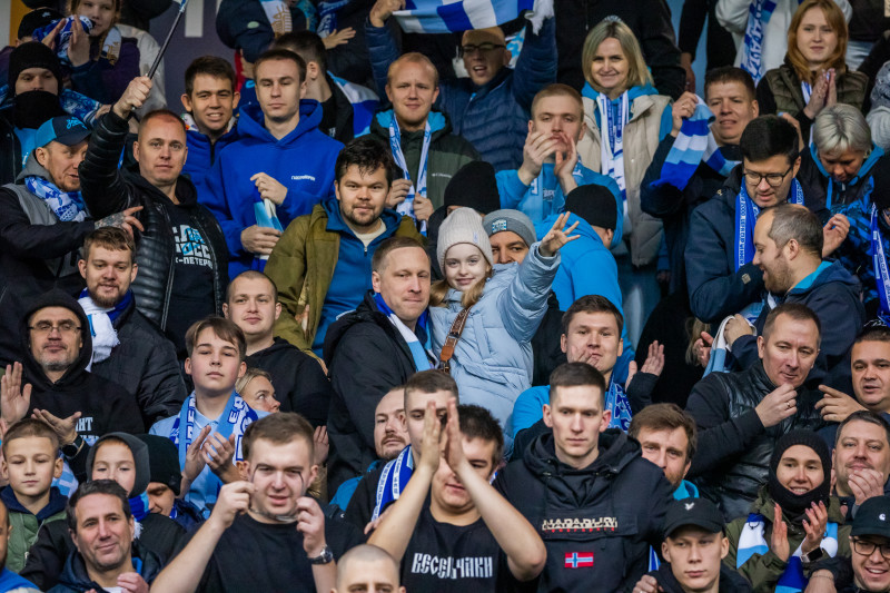 Болельщики на матче «Зенит»-2 — «Сатурн»