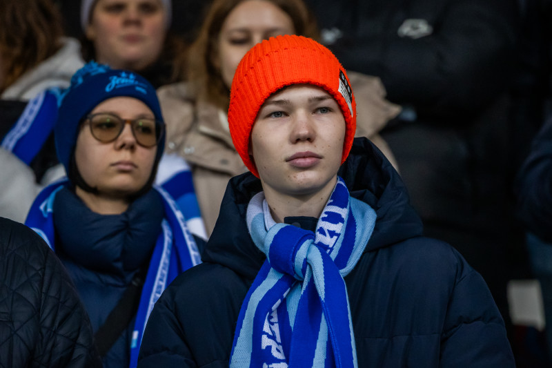 Болельщики на матче «Зенит»-2 — «Сатурн»