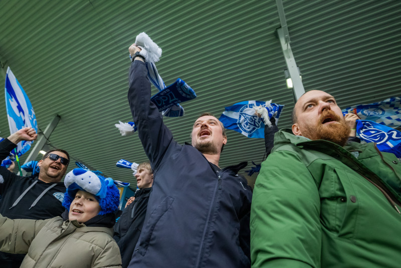 Болельщики на матче «Зенит»-2 — «Сатурн»