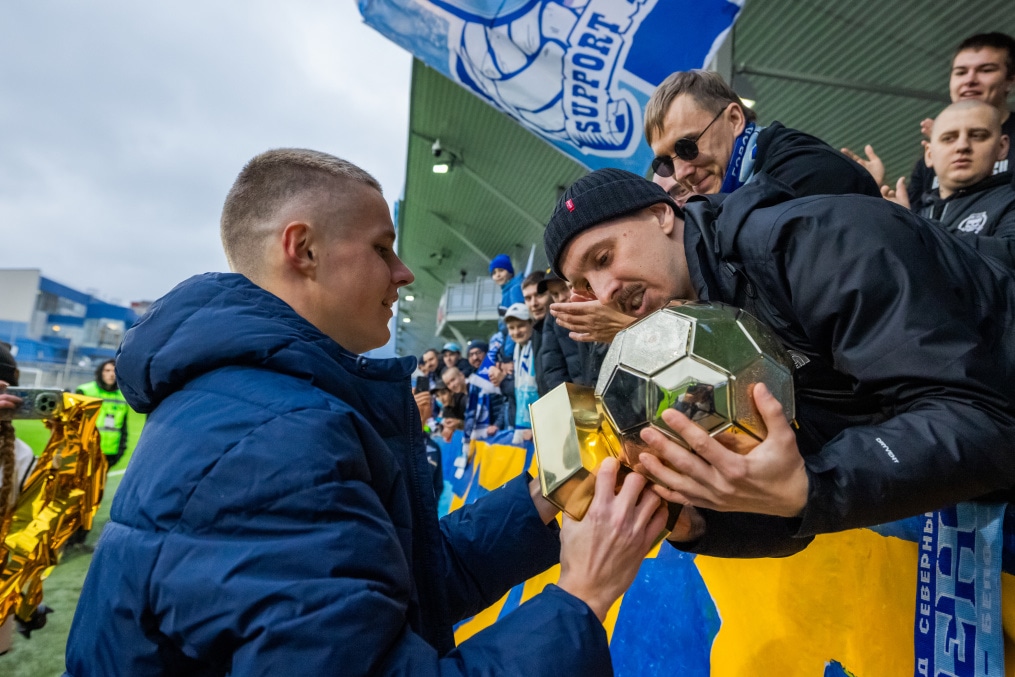 Болельщики на матче «Зенит»-2 — «Сатурн»