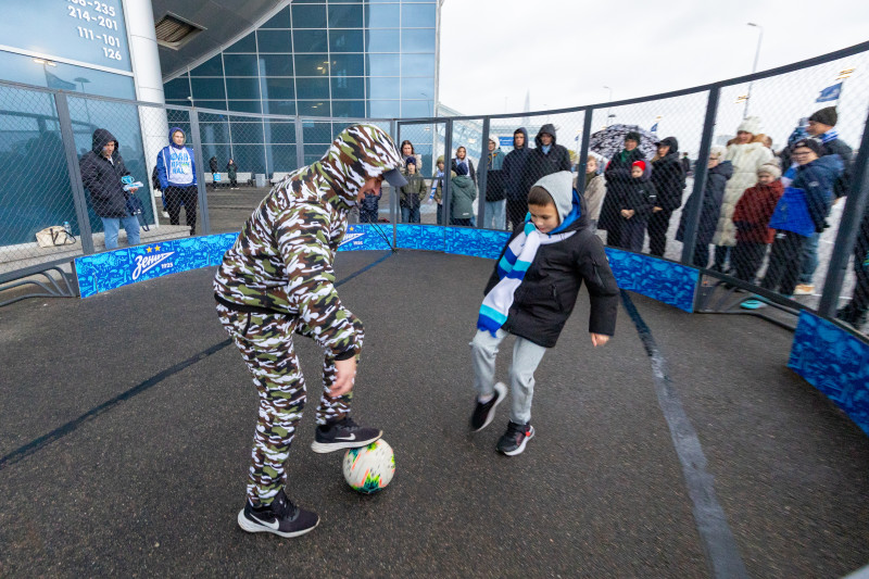 Фан-Променад перед матчем с московским «Динамо»