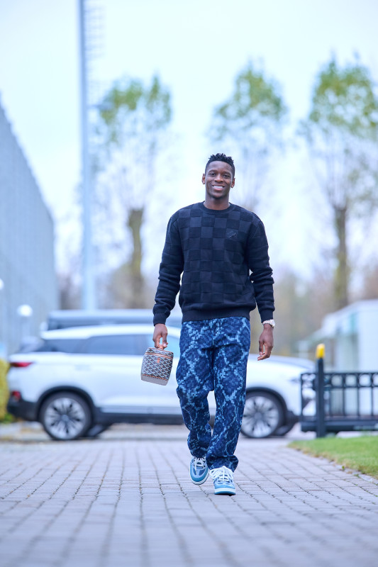 «Зенит. Стиль»: приезд игроков на тренировку перед матчем с «Локомотивом»