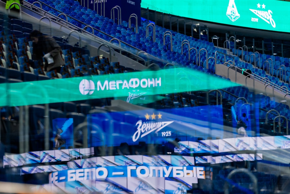 «Газпром Арена» готовится к матчу с «Локомотивом»
