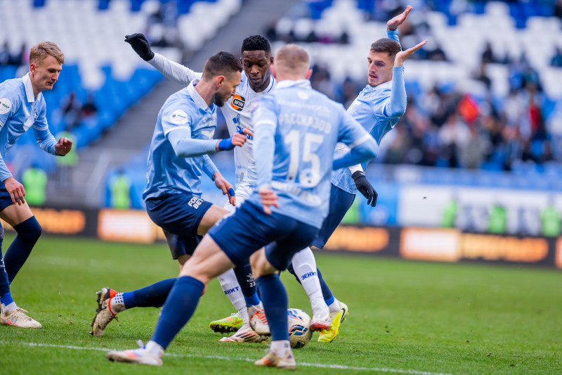 Мир Российская Премьер-Лига 2025/26, «Крылья Советов» — «Зенит»