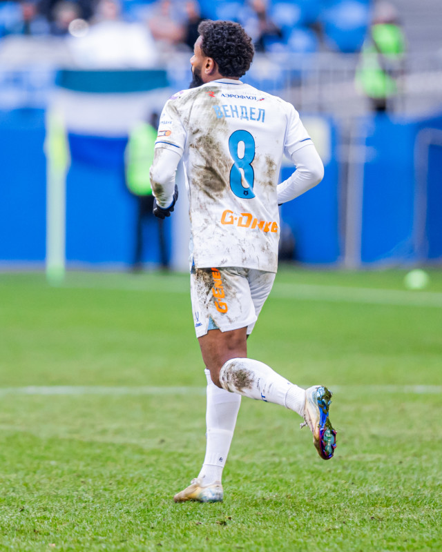 Мир Российская Премьер-Лига 2025/26, «Крылья Советов» — «Зенит»