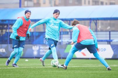 Тренировка «Зенита»-м перед товарищеским матчем с «Зенитом»-2