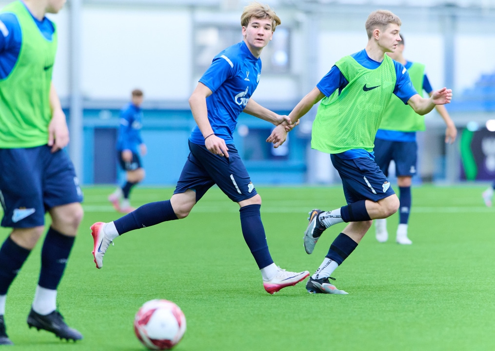 Товарищеский матч между «Зенитом» U-18 и «Зенитом» U-17