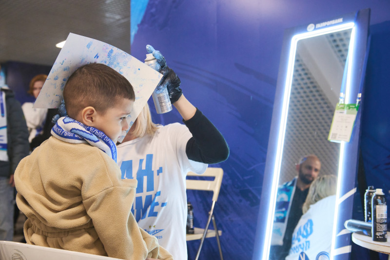 Фан-Променад: рекламные зоны Газпромбанка на матче «Зенит» — «Рубин»