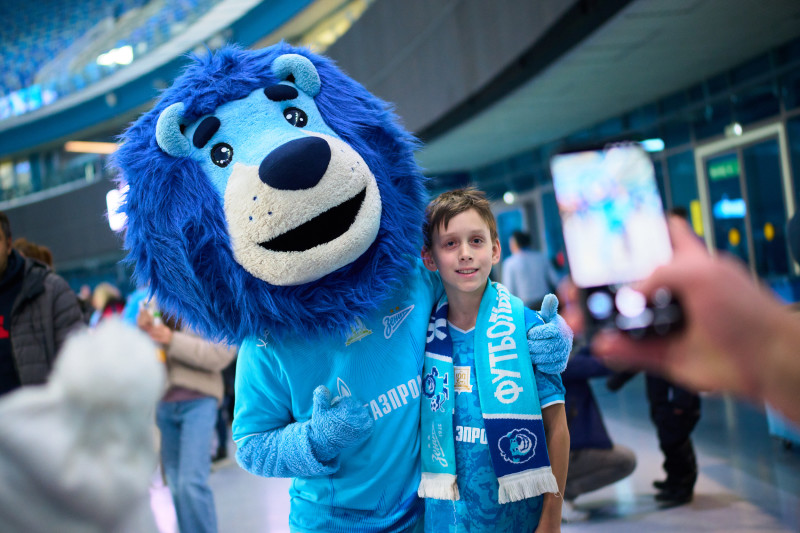 Фан-Променад перед матчем «Зенит» — «Акрон»