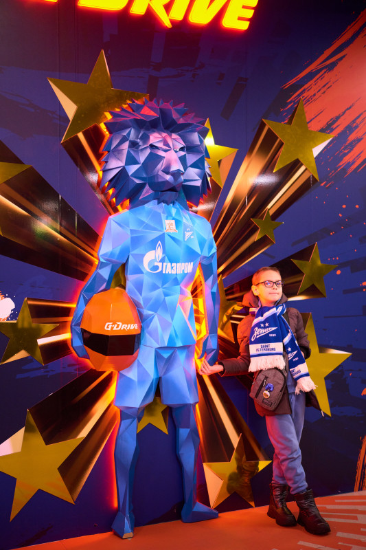 Фан-Променад перед матчем «Зенит» — «Акрон»