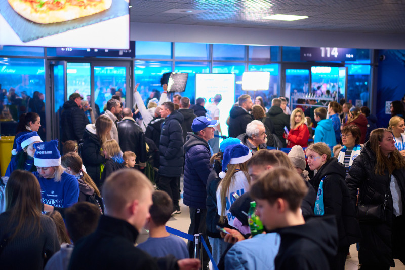 Фан-Променад перед матчем «Зенит» — «Акрон»