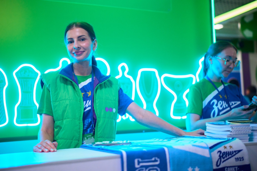 Фан-Променад перед матчем «Зенит» — «Акрон»