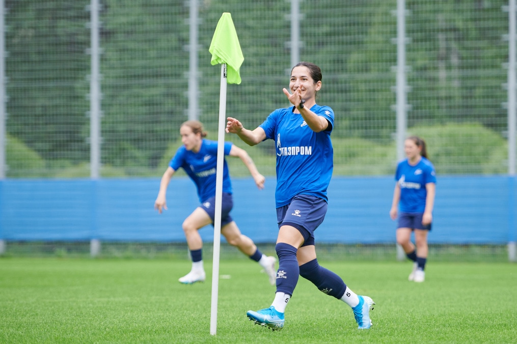 Тренировка женской команды перед матчем Суперкубка против «Локомотива»
