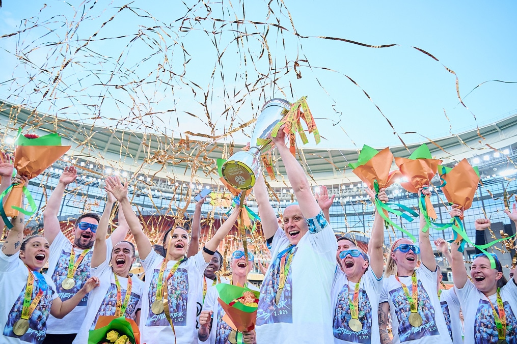 Лучшие фотографии женской команды сезона 2025 (лето)