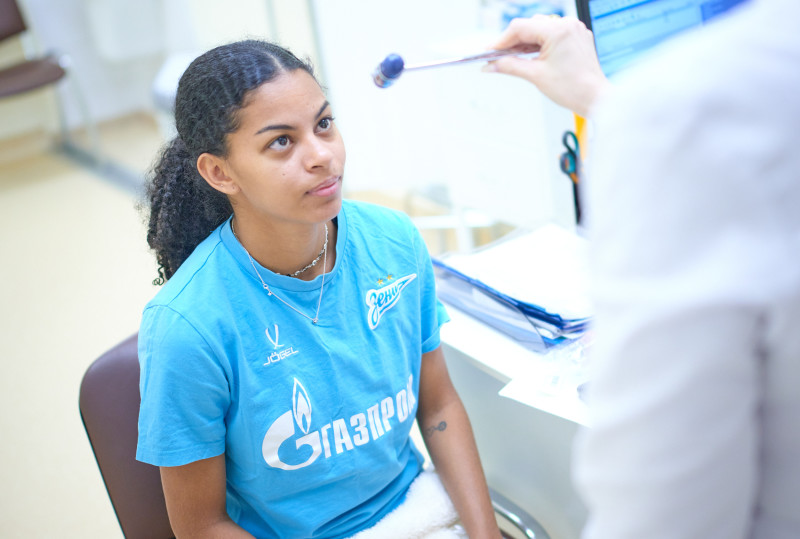 Предсезонный медицинский осмотр женской команды
