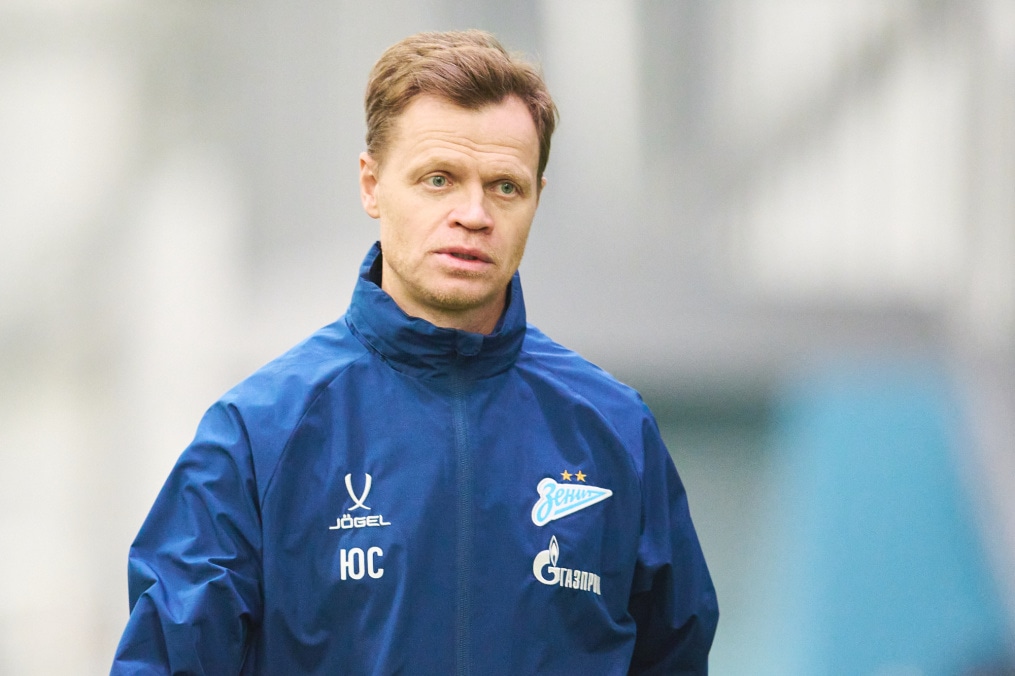 Тренировка «Зенита»-м в новом манеже Академии