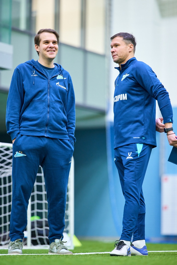 Тренировка «Зенита»-2 в новом манеже «Газпром»-Академии