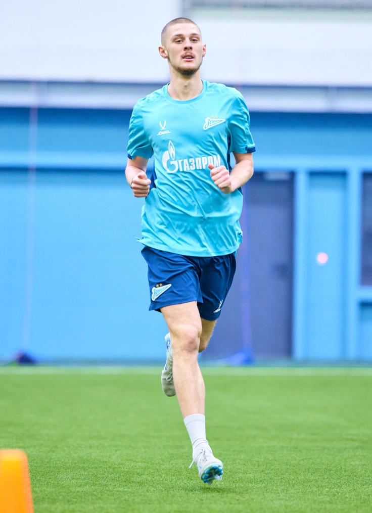 Тренировка «Зенита»-2 в новом манеже «Газпром»-Академии