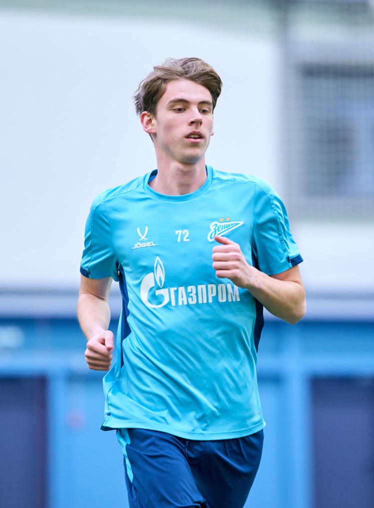 Тренировка «Зенита»-2 в новом манеже «Газпром»-Академии