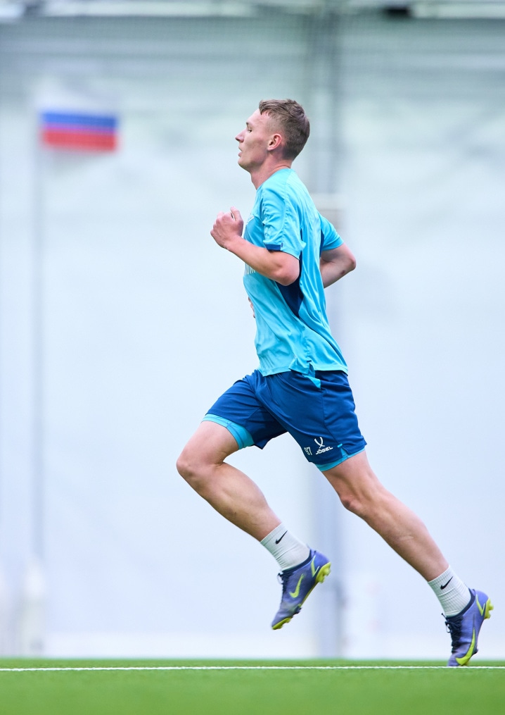 Тренировка «Зенита»-2 в новом манеже «Газпром»-Академии