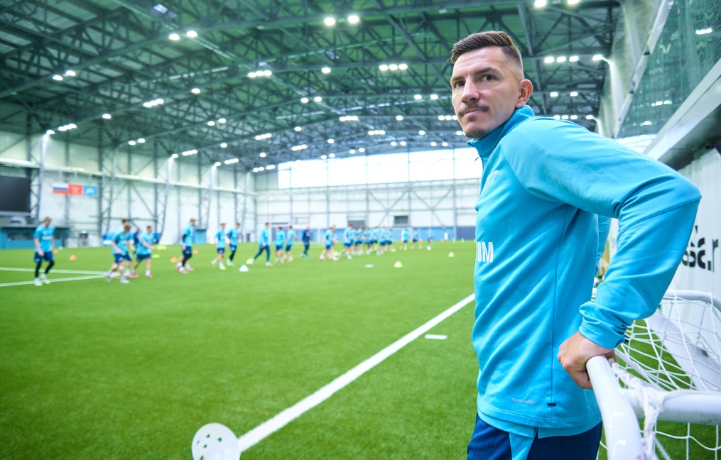 Тренировка «Зенита»-2 в новом манеже «Газпром»-Академии