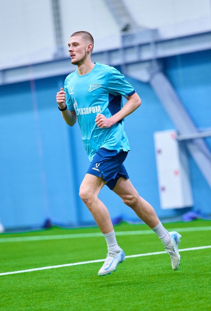 Тренировка «Зенита»-2 в новом манеже «Газпром»-Академии