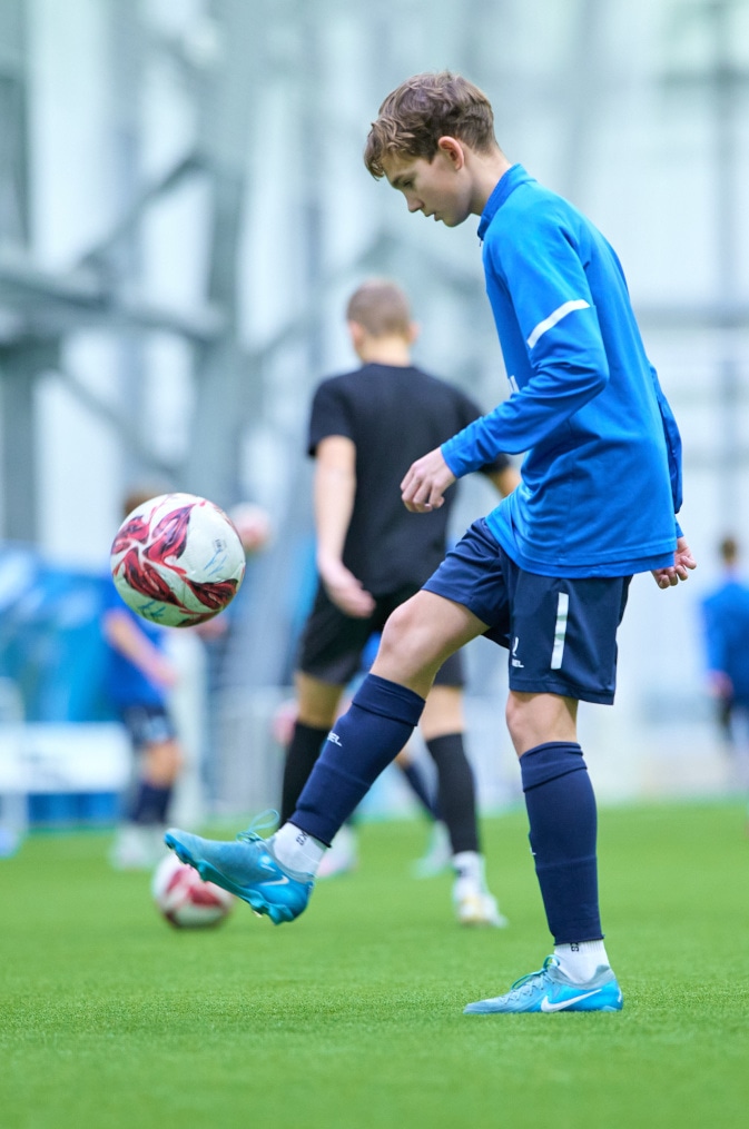 Тренировка «Зенита»-2011 в новом манеже «Газпром»-Академии