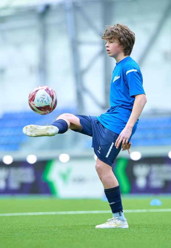 Тренировка «Зенита»-2011 в новом манеже «Газпром»-Академии