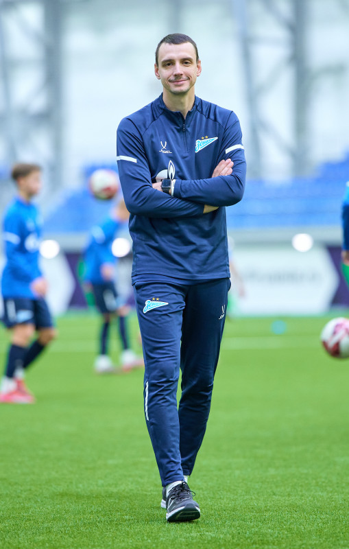 Тренировка «Зенита»-2011 в новом манеже «Газпром»-Академии