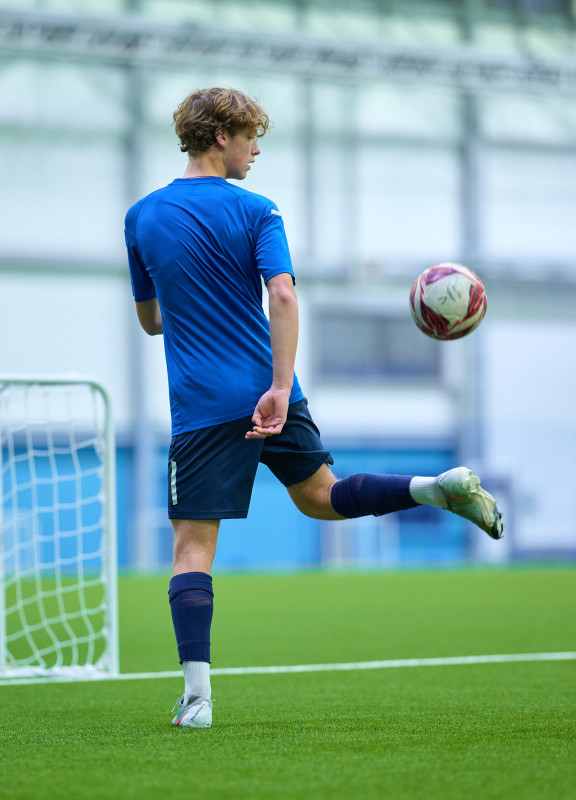 Тренировка «Зенита»-2011 в новом манеже «Газпром»-Академии