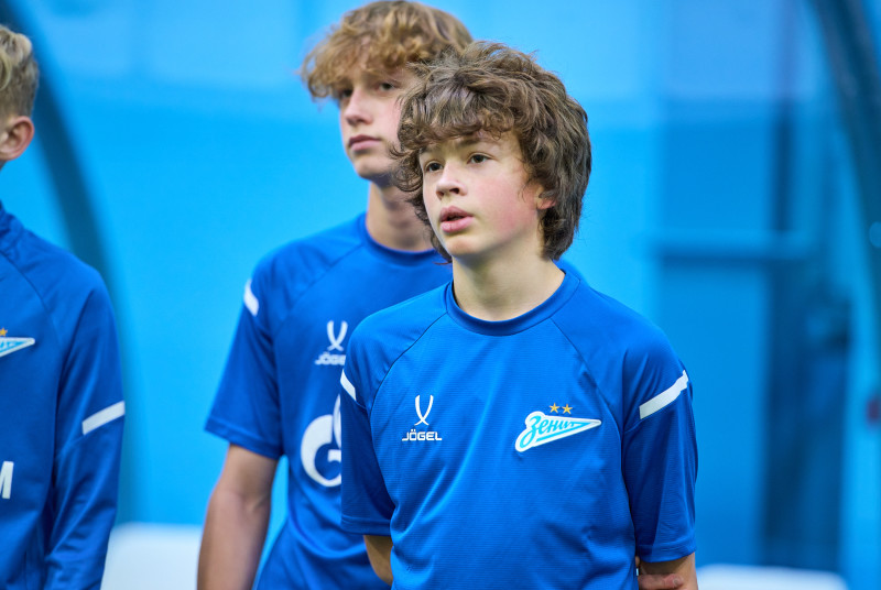 Тренировка «Зенита»-2011 в новом манеже «Газпром»-Академии